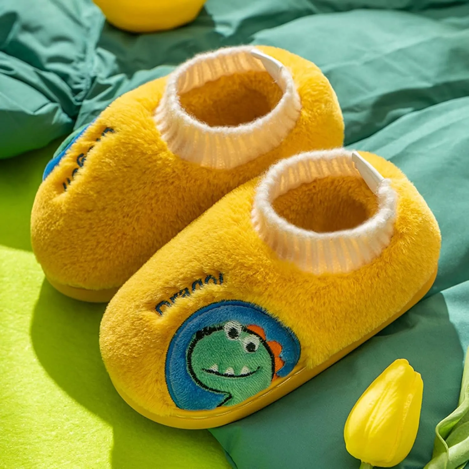 Kid Moccasins for Girls Fashion Autumn And Winter Boys And Girls Slippers Flat Soft Lightweight Girls Slipper Robe Set
