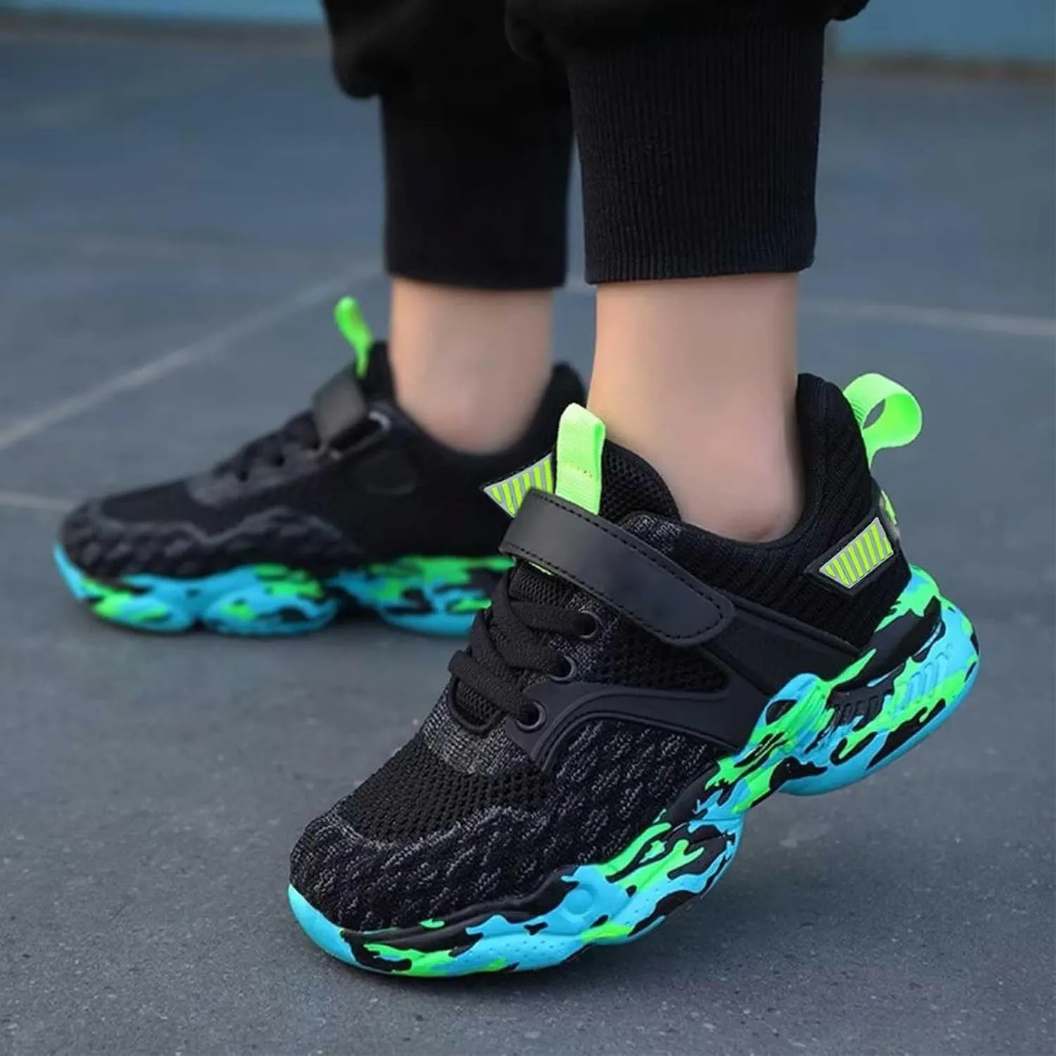 Kids Basketball Shoes Lightweight Girls Athletic Running Shoes Breathable School Sports Shoes Sneakers for Boys