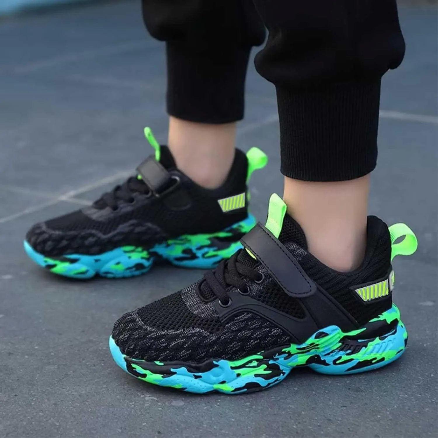 Kids Basketball Shoes Lightweight Girls Athletic Running Shoes Breathable School Sports Shoes Sneakers for Boys