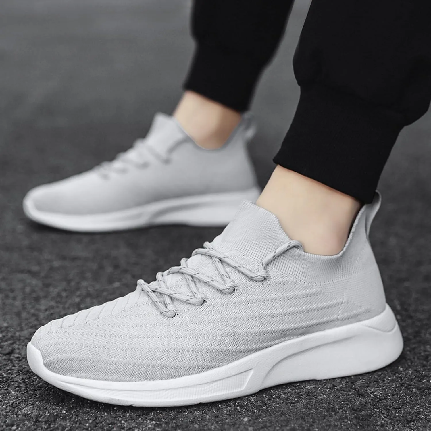 Men Sports Shoes Fashion New Pattern Simple Solid Color Couple Light and Sneaker Boots for Men Steel Sneaker Boots