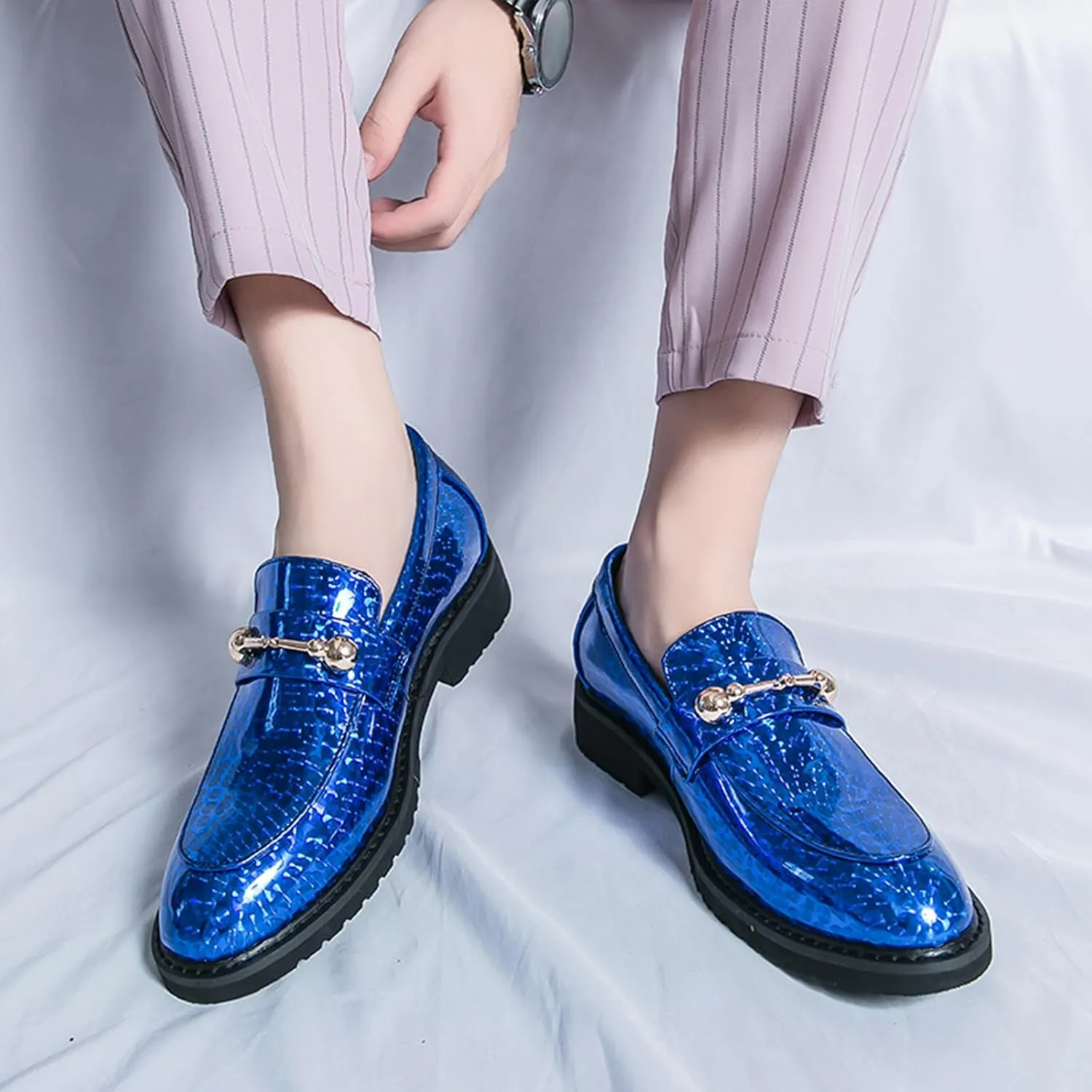Men's Patent Leather Slip On Dress Loafers Fashion Pointed Toe Causal Business Formal Oxfords Sparkle Wedding Party Prom Shoes
