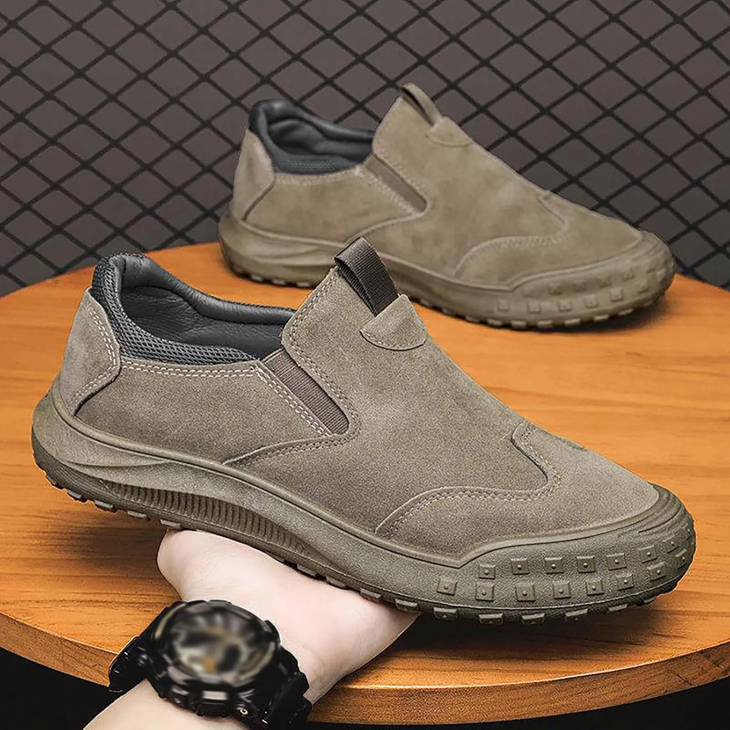 Men's Shoes and Winter New Outdoor Versatile Sports Breathable Men Shoes Smart Casual Sneaker