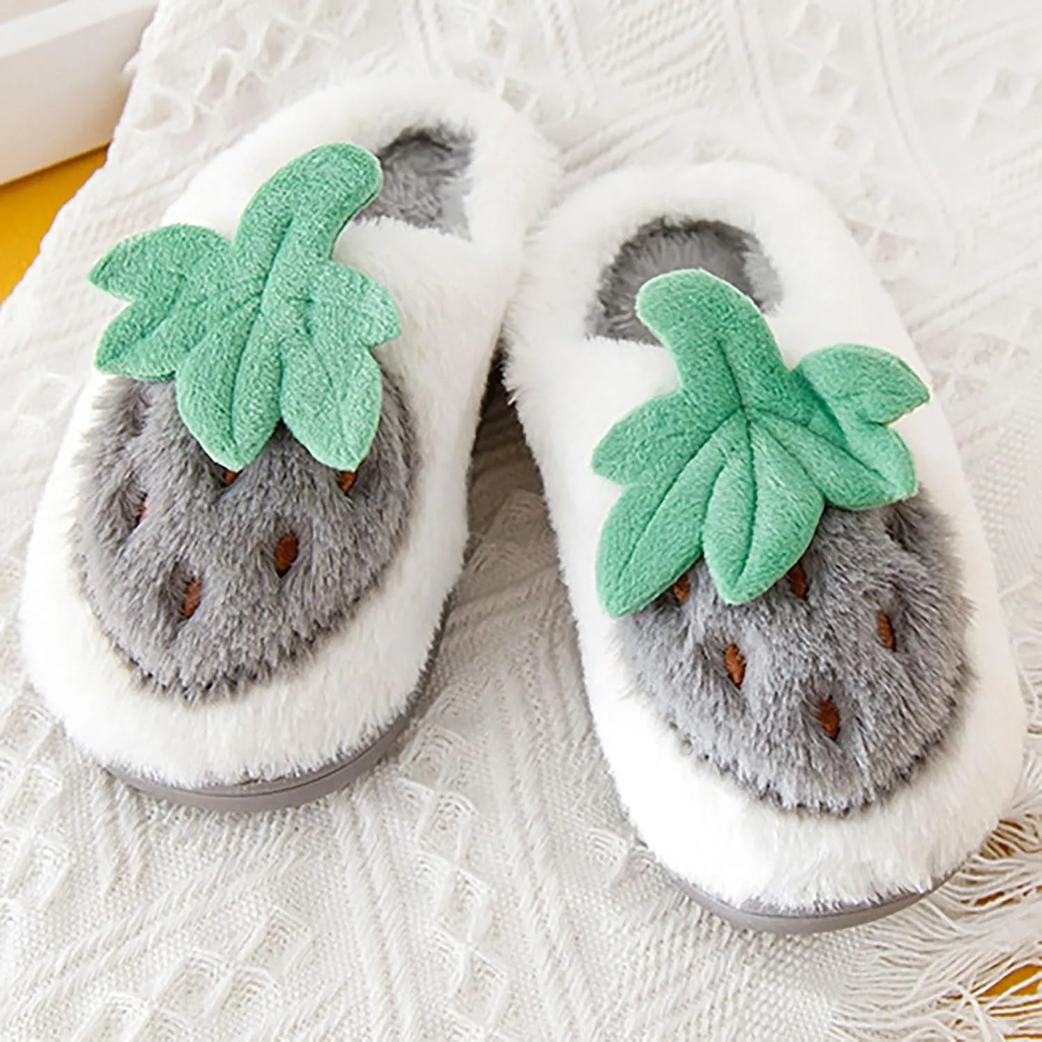 Sweet Strawberry Slippers for Toddler Kids Winter Cute 𝐂ozy House Shoes Girl Boy Warm Fleece House Slippers