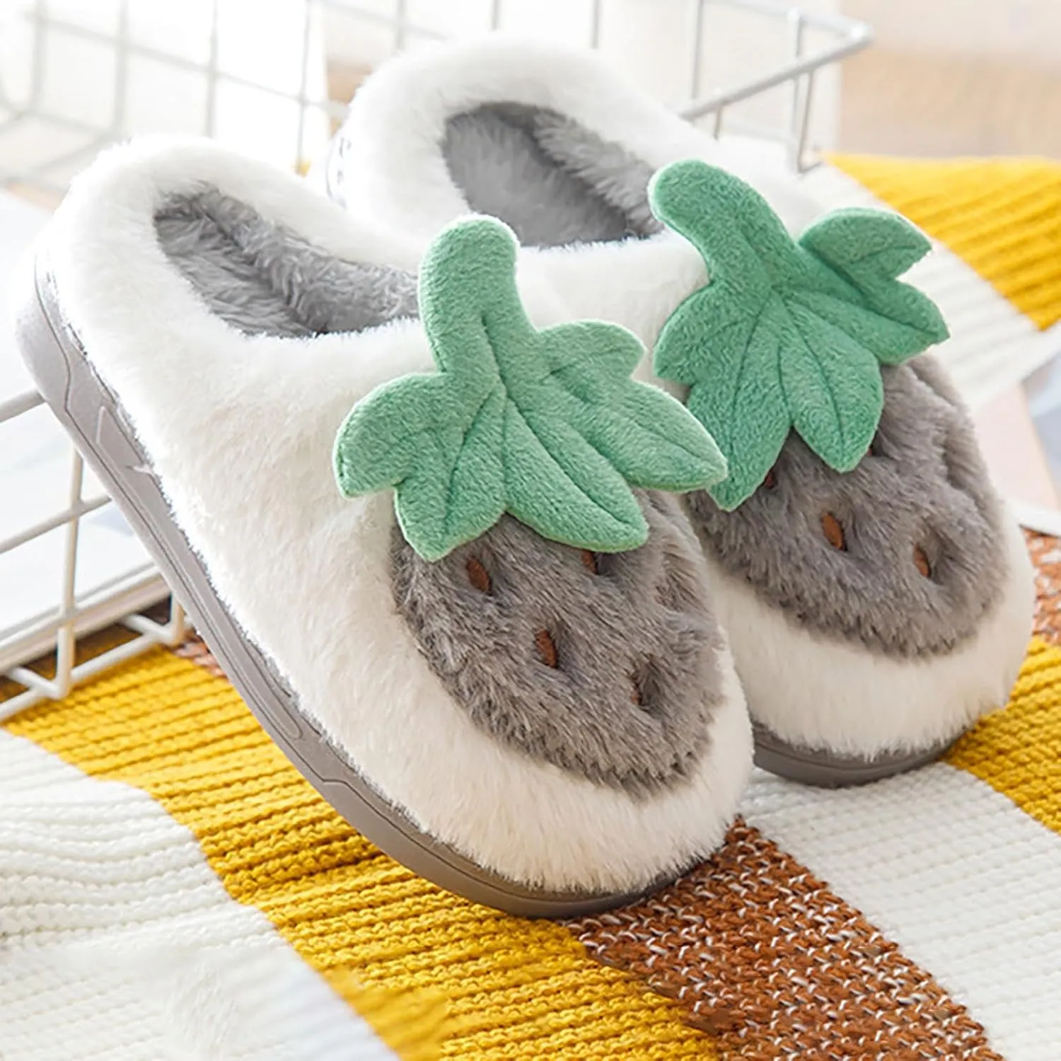 Sweet Strawberry Slippers for Toddler Kids Winter Cute 𝐂ozy House Shoes Girl Boy Warm Fleece House Slippers
