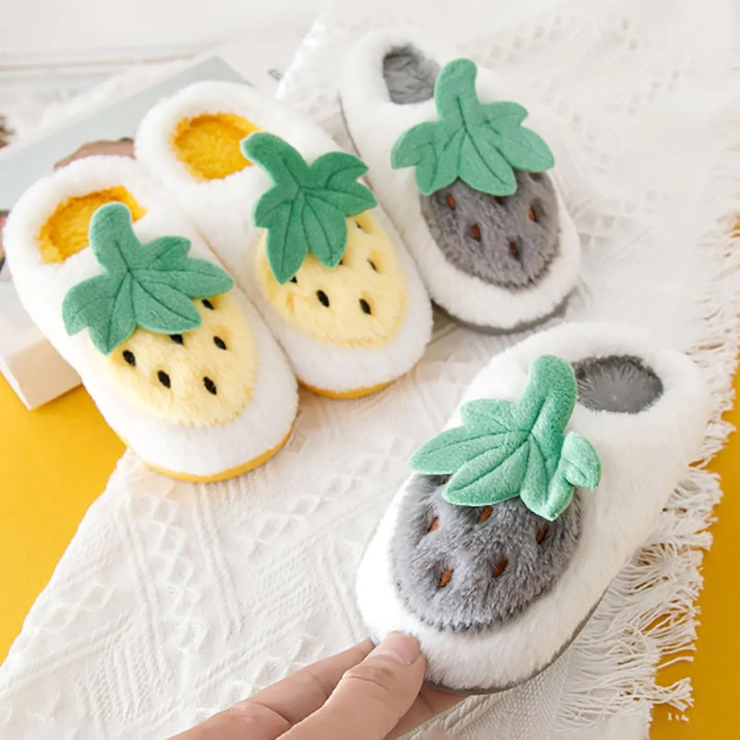 Sweet Strawberry Slippers for Toddler Kids Winter Cute 𝐂ozy House Shoes Girl Boy Warm Fleece House Slippers