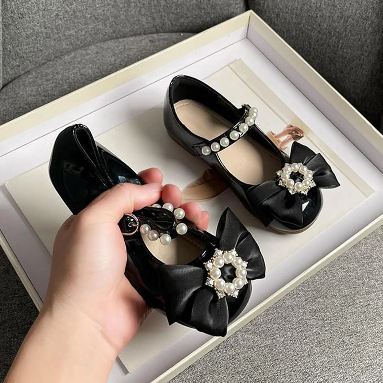 Toddler Girls Dress Ballet Shoes with Pearls Bow Strap Mary Jane Flats Flower Girl Shoes for Wedding Party Dance